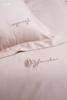 Funda de almohada Queen de seda morera con monograma